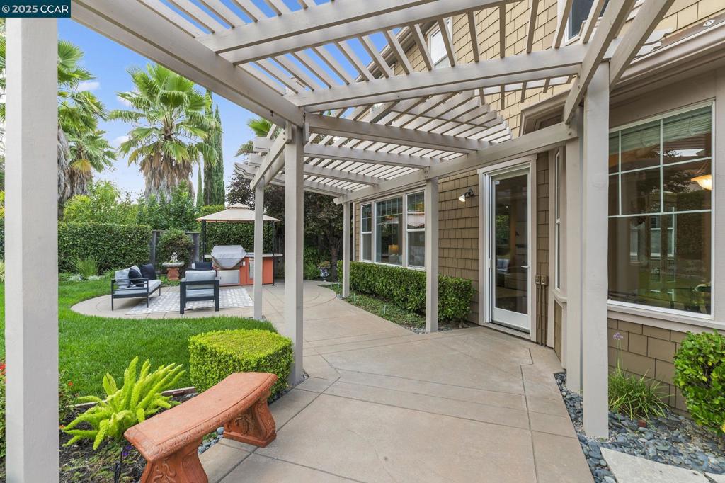 STONE VALLEY OAKS - Residential