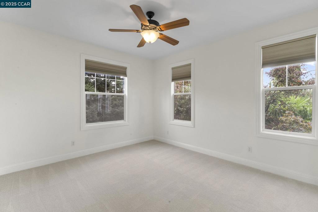 STONE VALLEY OAKS - Residential