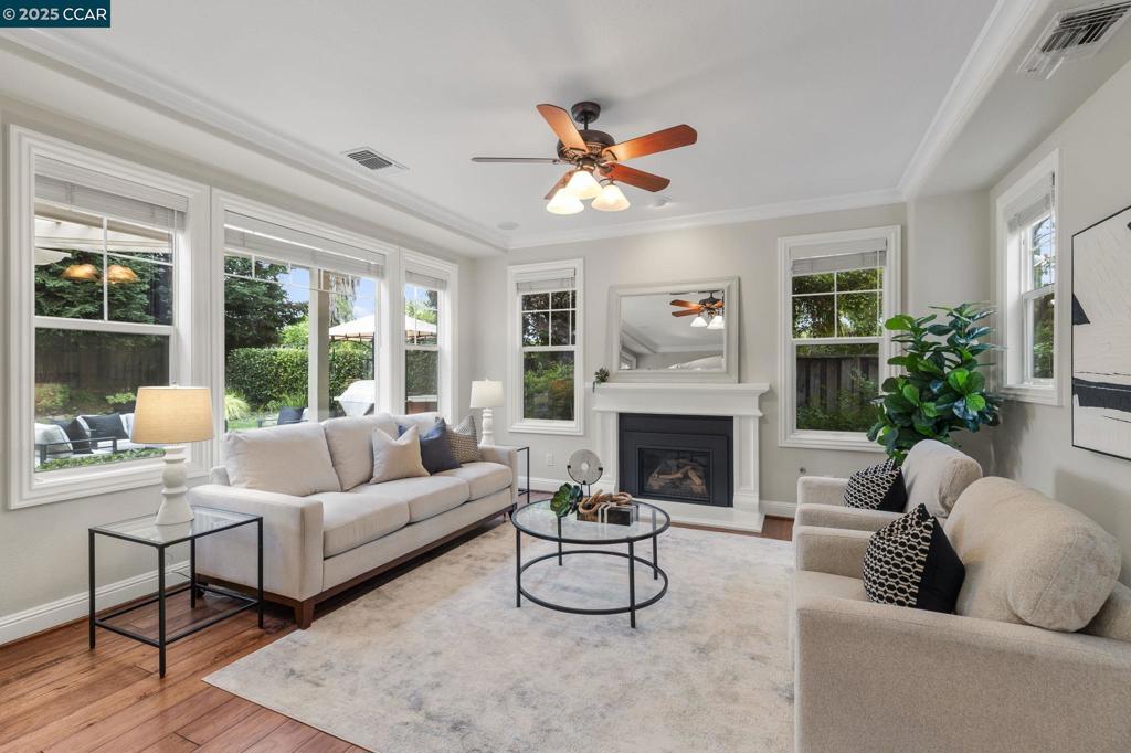 STONE VALLEY OAKS - Residential