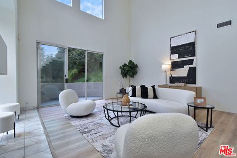 1701 N Beverly Drive Beverly Hills CA 90210