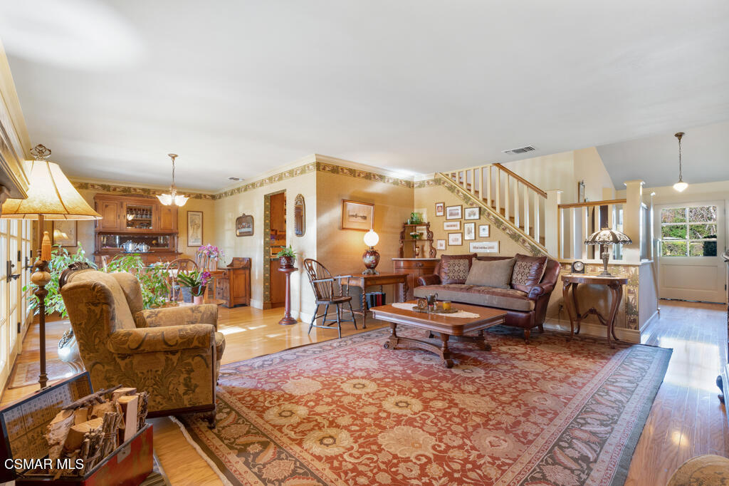 3831 Lake Harbor Lane