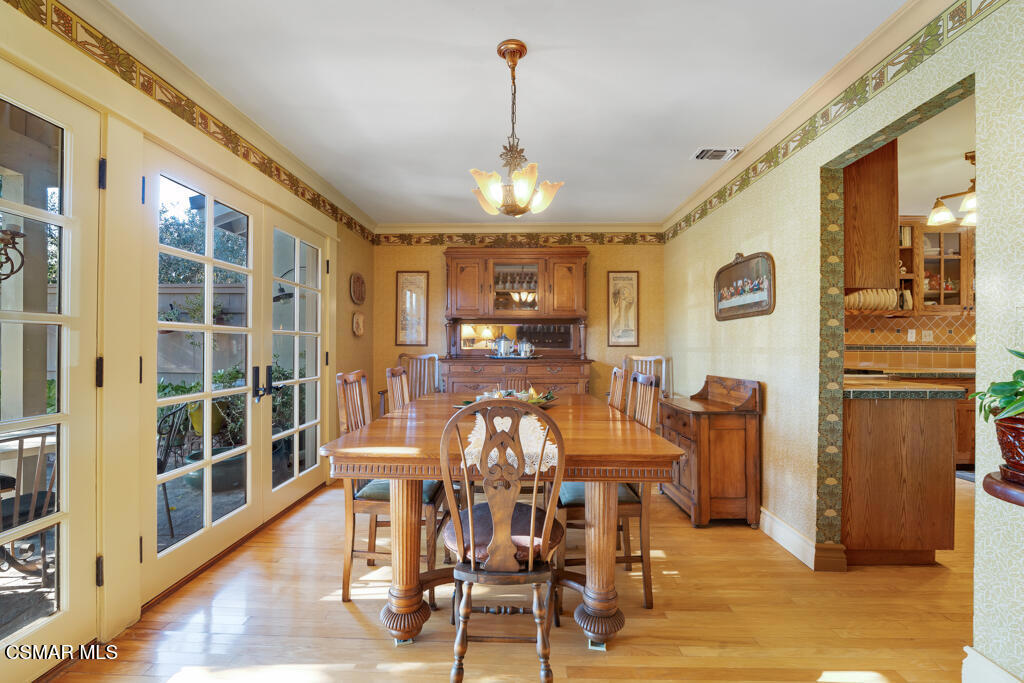 3831 Lake Harbor Lane