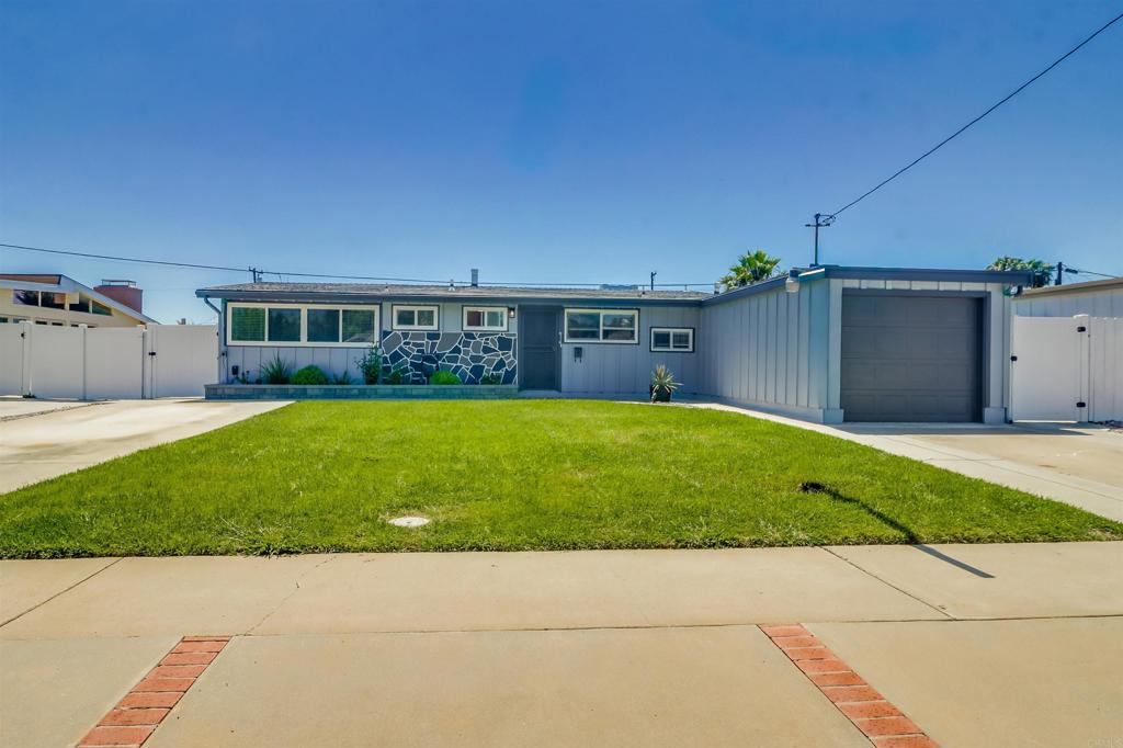 6324 Anvil Lake