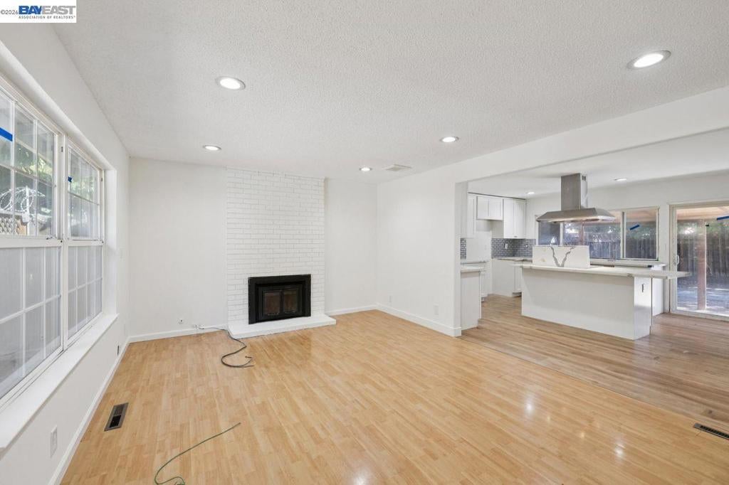 1712 Morrill Ave