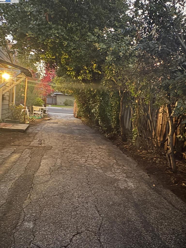 PALO ALTO - Residential