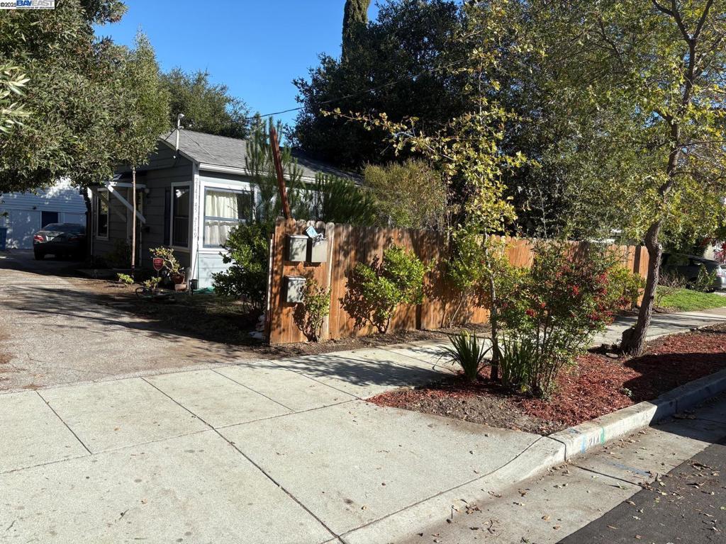 PALO ALTO - Residential