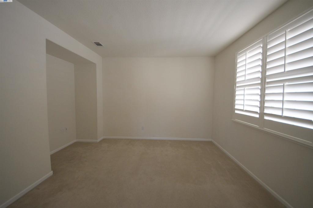 BRENTWOOD - Residential Lease