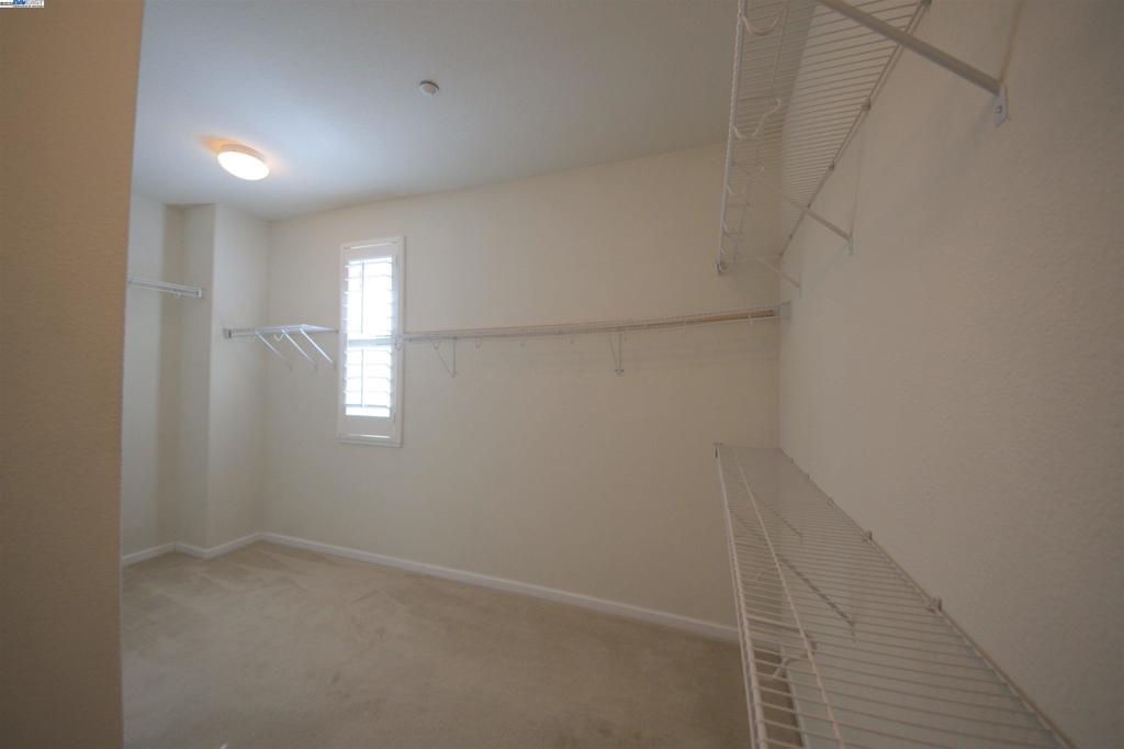 BRENTWOOD - Residential Lease