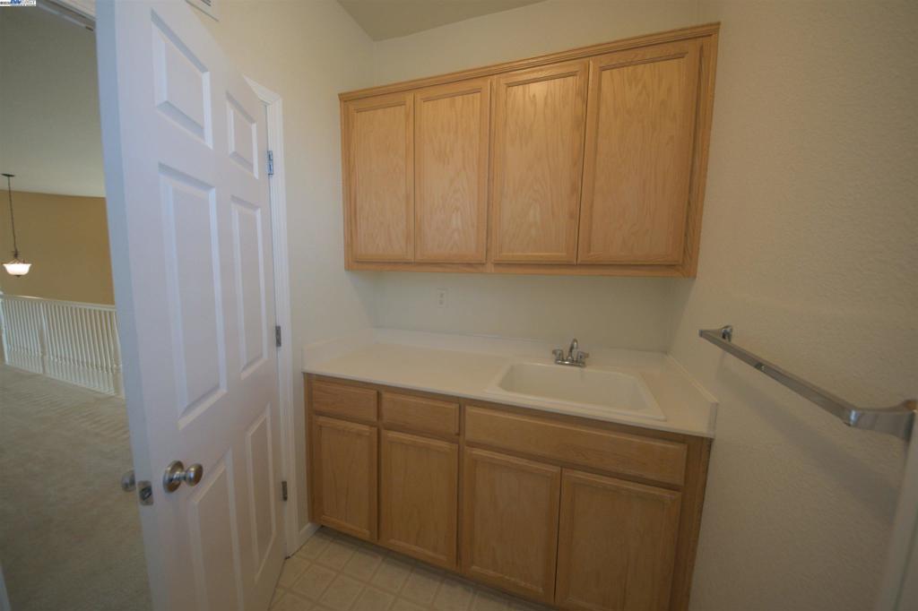 BRENTWOOD - Residential Lease