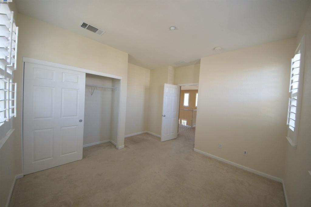 BRENTWOOD - Residential Lease