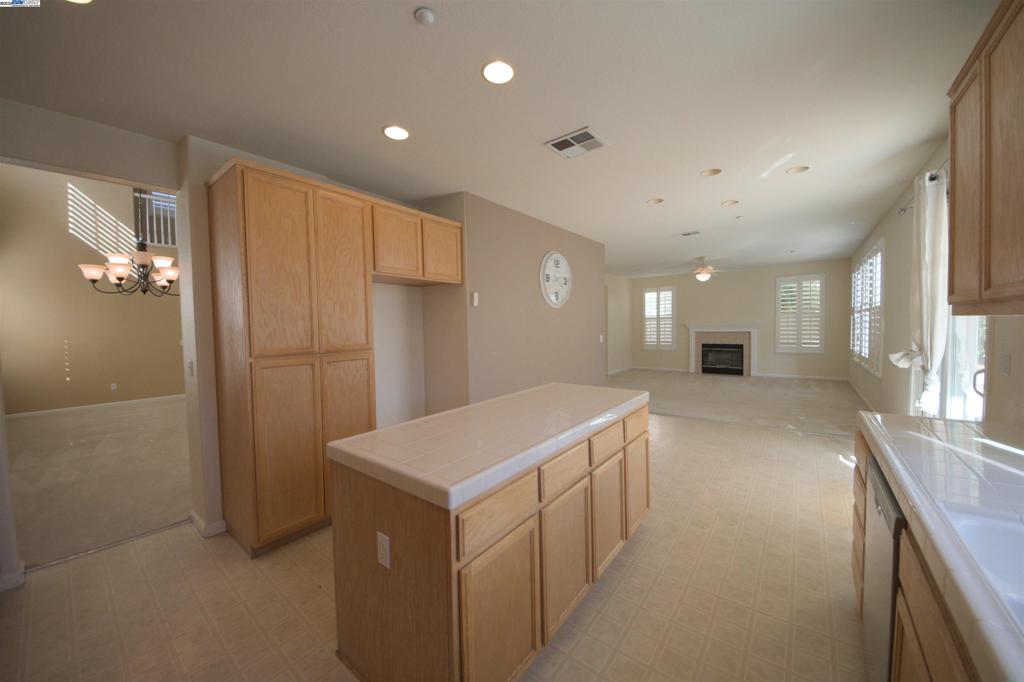 BRENTWOOD - Residential Lease