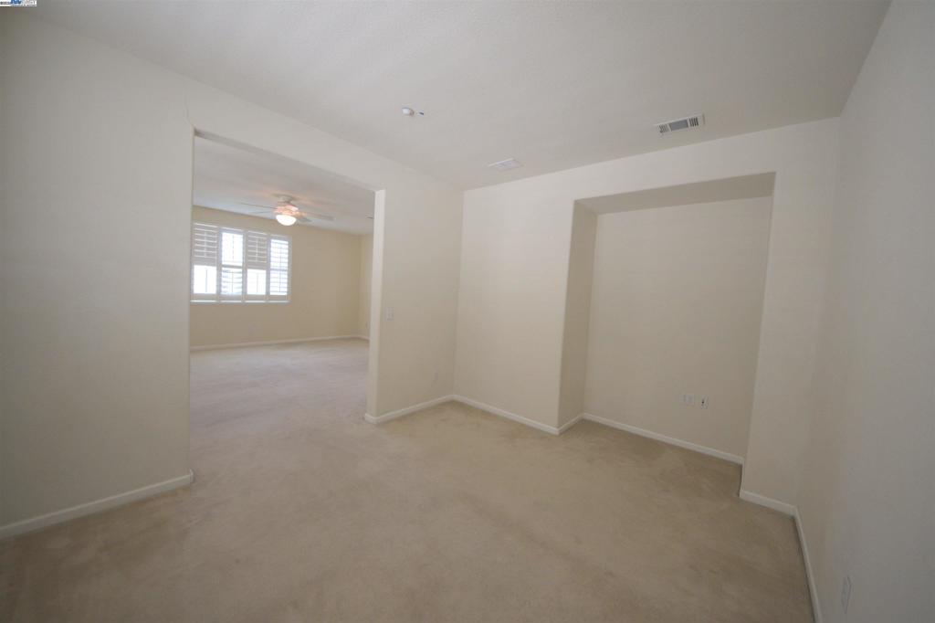 BRENTWOOD - Residential Lease