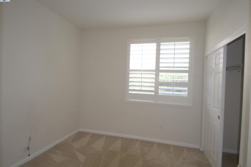 BRENTWOOD - Residential Lease