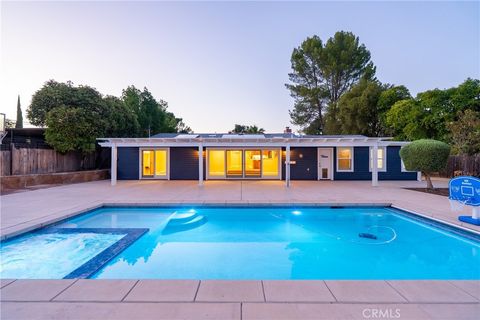 Tiny photo for 230 Crestline DR, Paso Robles, CA 93446 (MLS # NS26109995)