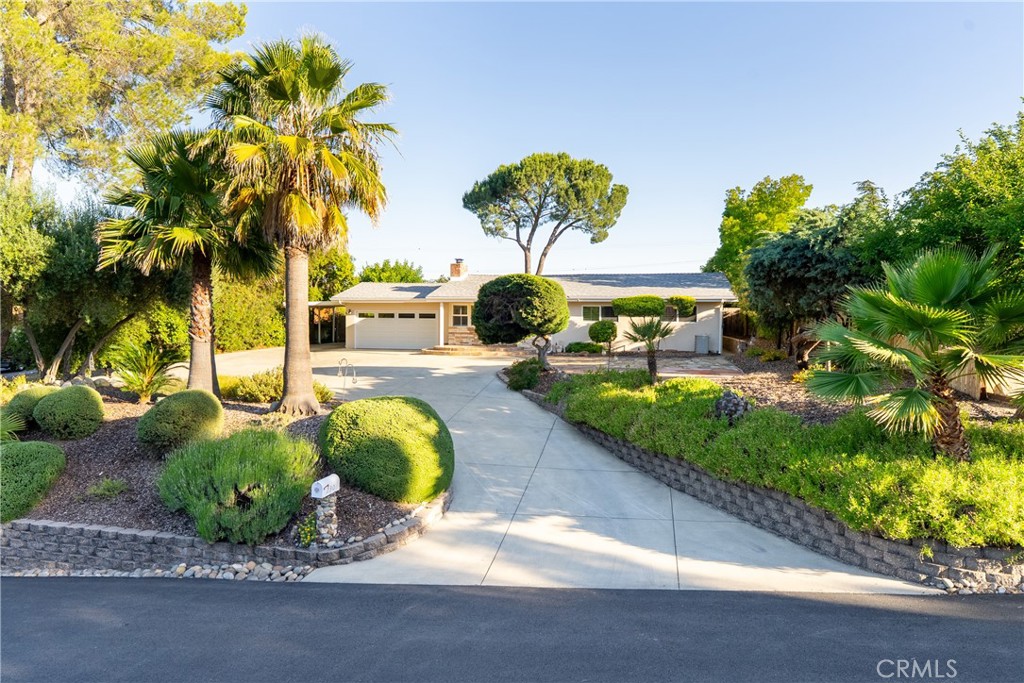 230 Crestline