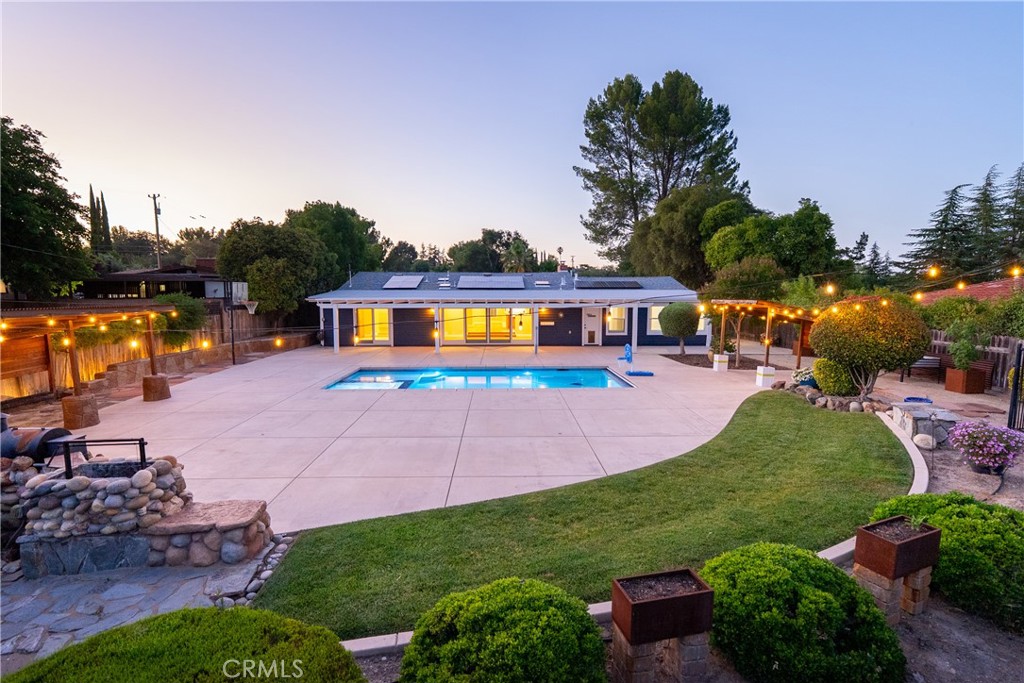230 Crestline