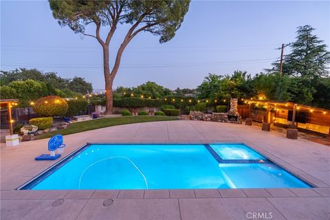Photo of 230 Crestline DR, Paso Robles, CA 93446 (MLS # NS26109995)