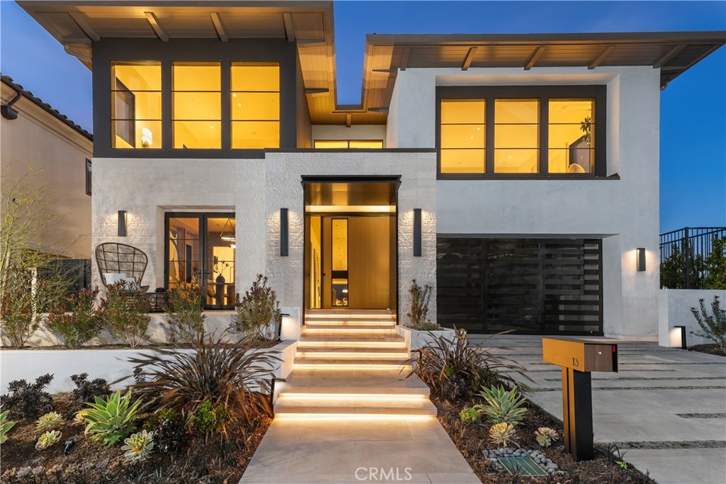 13 Ritz Cove Drive