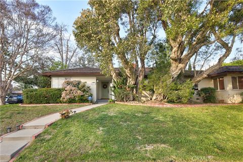 Photo of 2895 Woodlawn Ave, San Marino, CA 91108 (MLS # AR26041242)