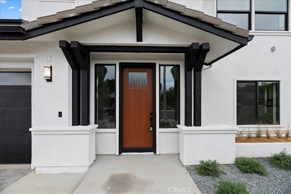 943 N Avenue 66