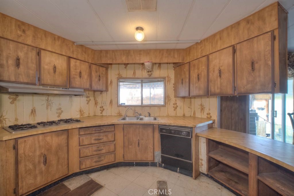 1212 Smith