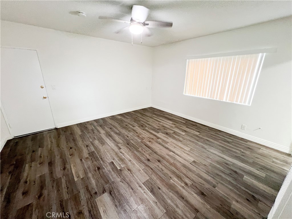 12926 Doty Avenue 20