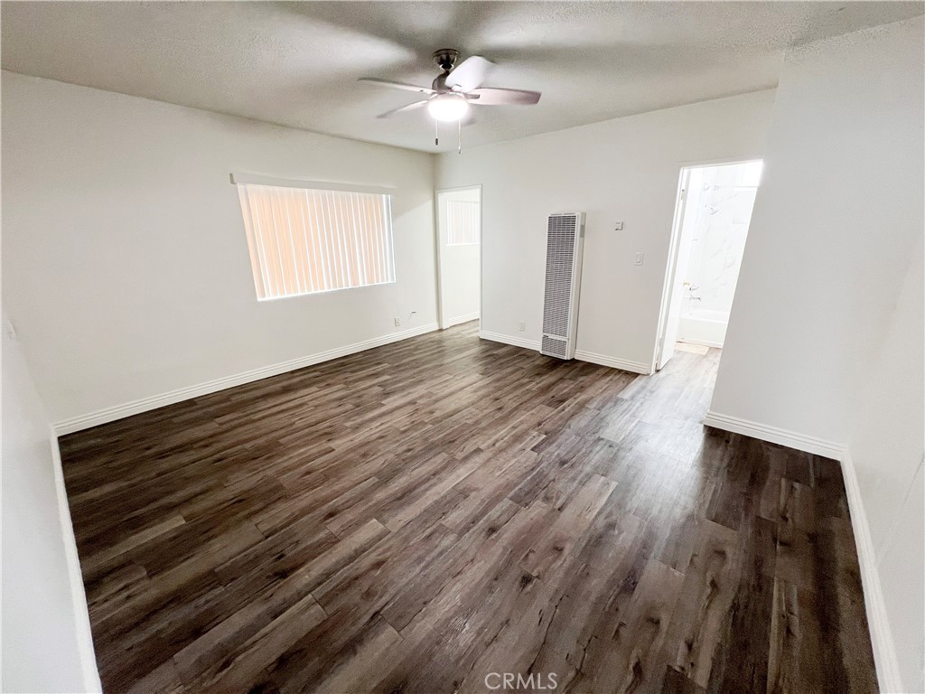 12926 Doty Avenue 20