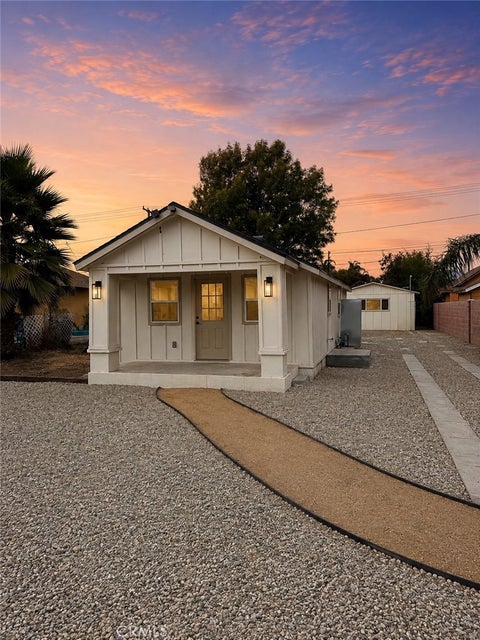 Photo of 515 W L ST, Colton, CA 92324 (MLS # CV26190038)