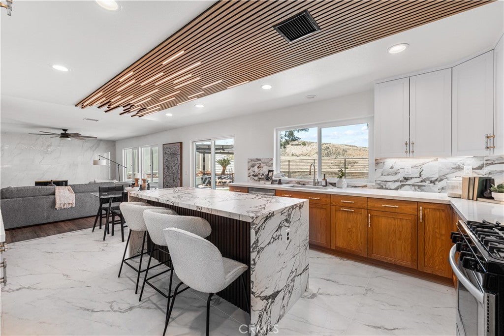 Zip Code 91384, Castaic, CA Housing Market Guide | RE/MAX