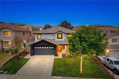 Photo of 32650 The Old Road, Castaic, CA 91384 (MLS # SR26107931)