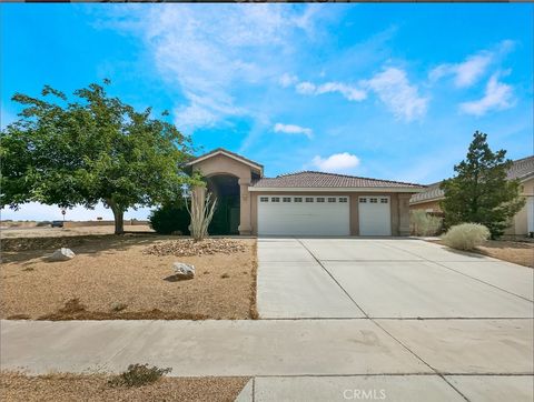 14453 Schooner Dr Helendale CA 92342