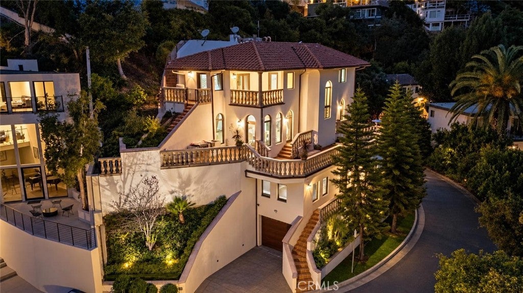 2995 Belden Drive