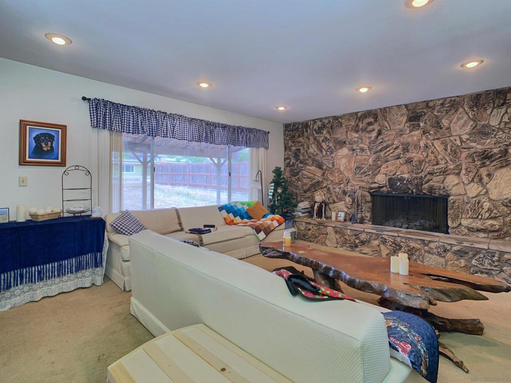 9622 Lakeview