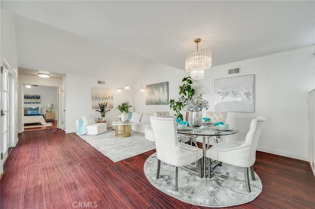 2 Windjammer Court