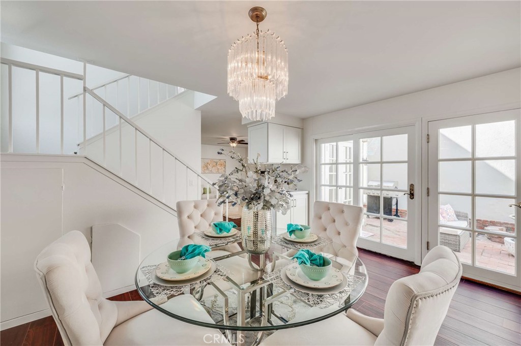 2 Windjammer Court