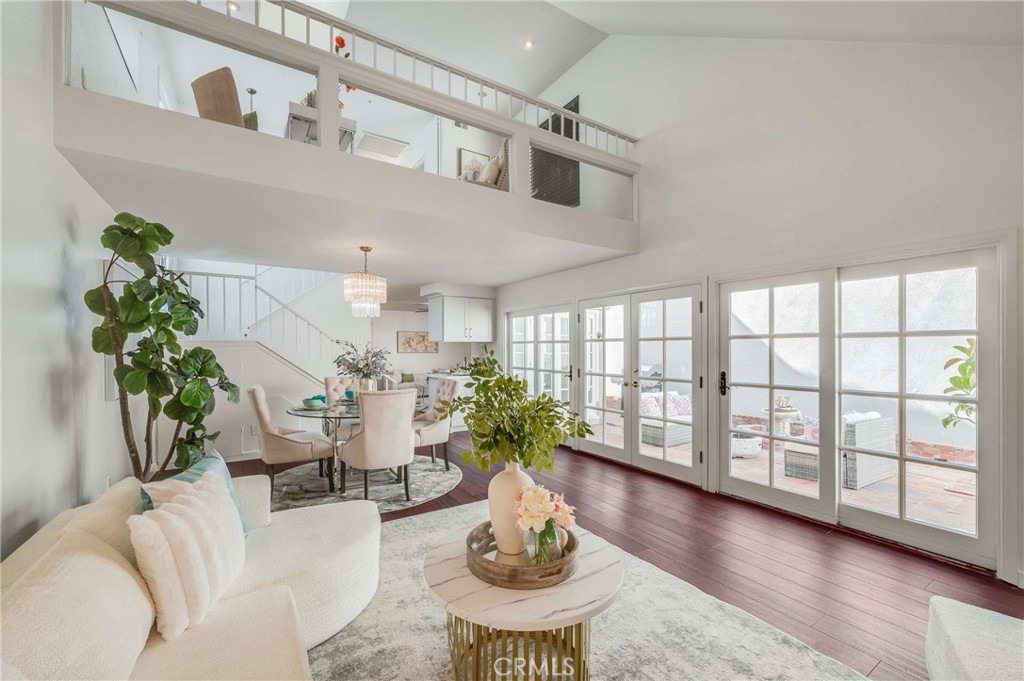 2 Windjammer Court