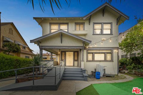 Photo of 1946 S La Salle Avenue, Los Angeles, CA 90018 (MLS # 25607227)