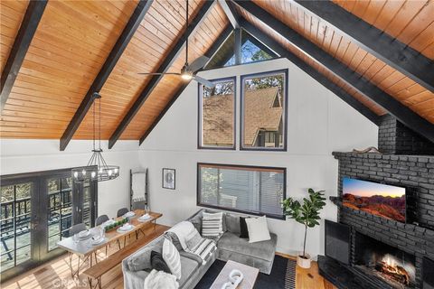 Photo of 28886 Cedar Drive, Lake Arrowhead, CA 92352 (MLS # OC25237815)