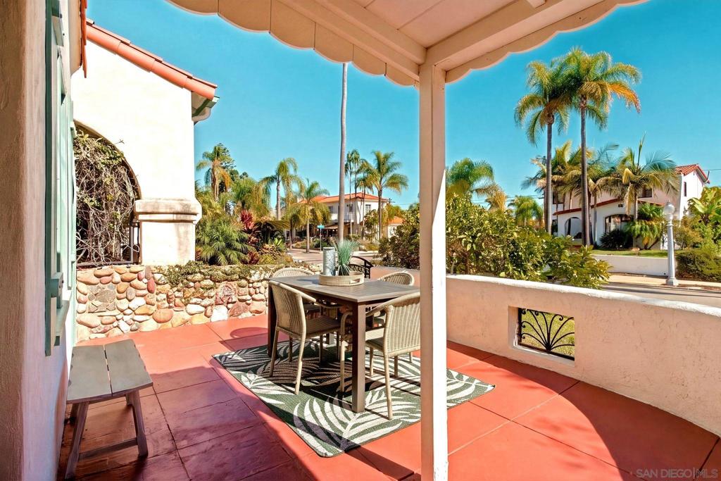 4632 W Talmadge Drive