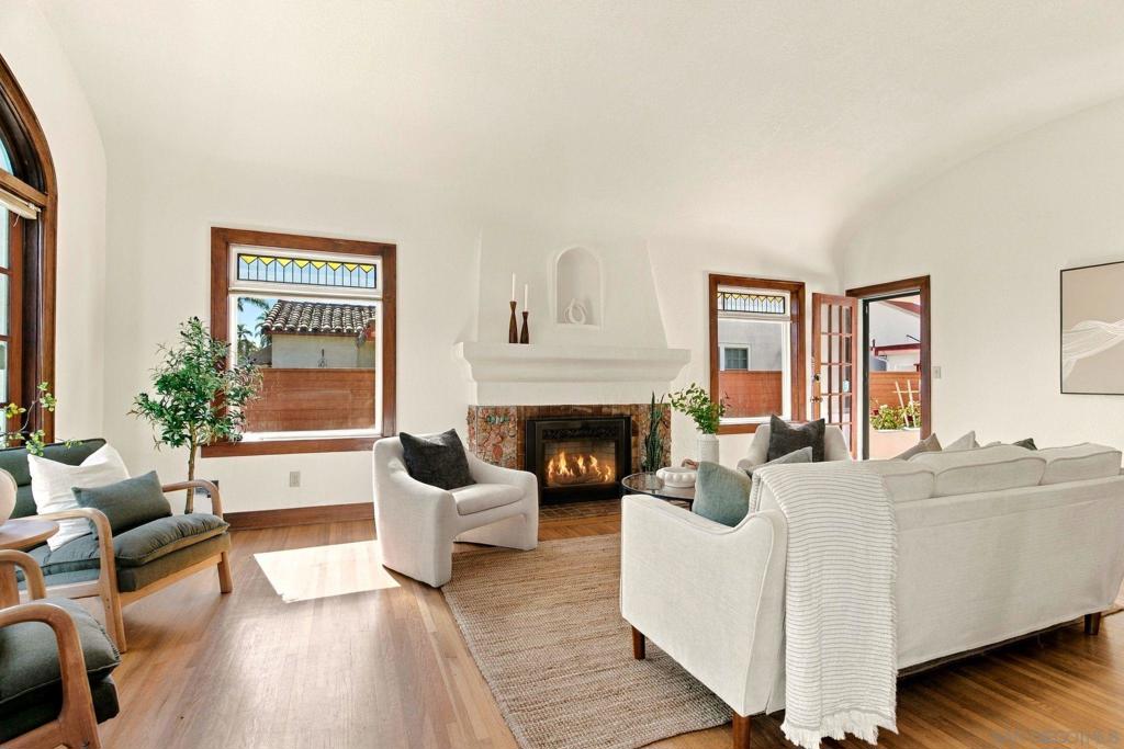 4632 W Talmadge Drive