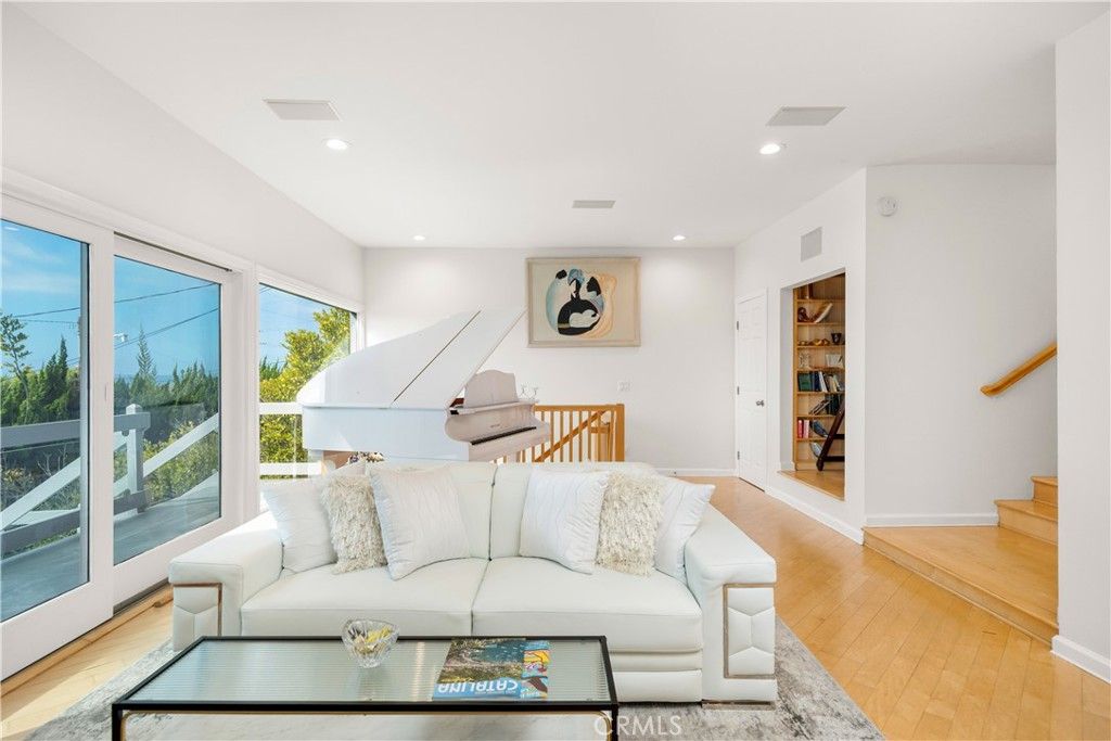 Photo of 1468 W 37th St, San Pedro, CA 90731 (MLS # SB25248849)