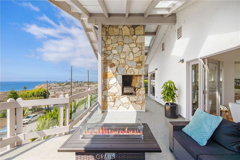 Photo of 1468 W 37th St, San Pedro, CA 90731 (MLS # SB25248849)