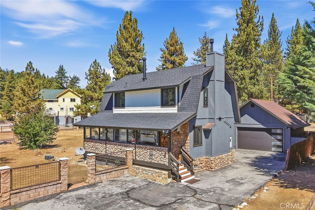 39196 Seminole Drive