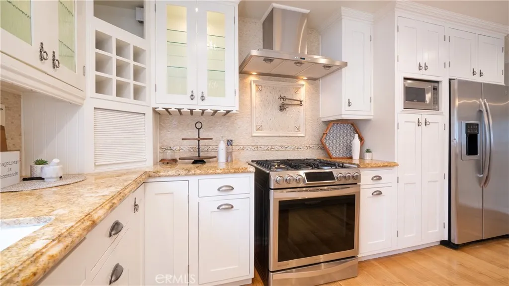 Hacienda Heights, California 91745, United States, 3 Bedrooms Bedrooms, ,2 BathroomsBathrooms,Residential,Pending,223992