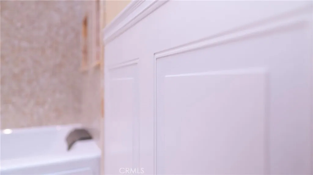 Hacienda Heights, California 91745, United States, 3 Bedrooms Bedrooms, ,2 BathroomsBathrooms,Residential,Pending,223992