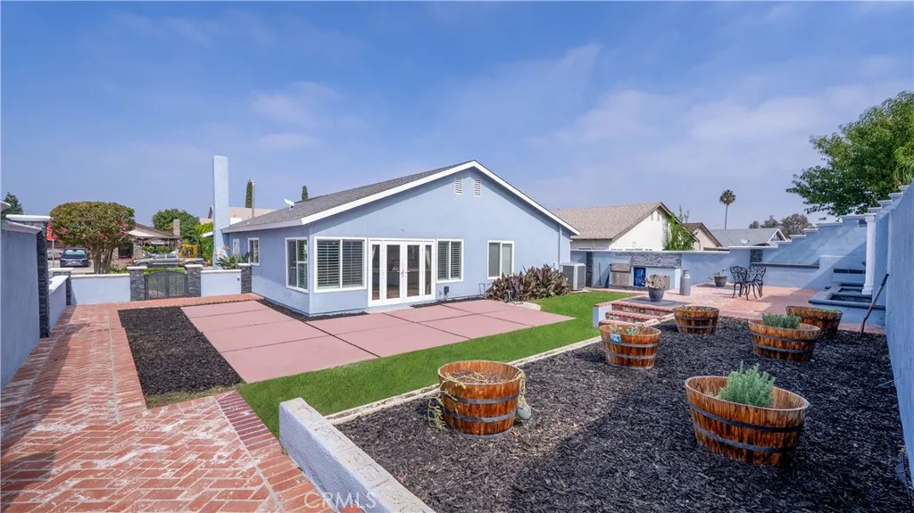 Hacienda Heights, California 91745, United States, 3 Bedrooms Bedrooms, ,2 BathroomsBathrooms,Residential,Pending,223992