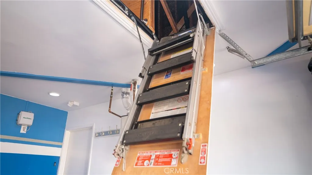 Hacienda Heights, California 91745, United States, 3 Bedrooms Bedrooms, ,2 BathroomsBathrooms,Residential,Pending,223992