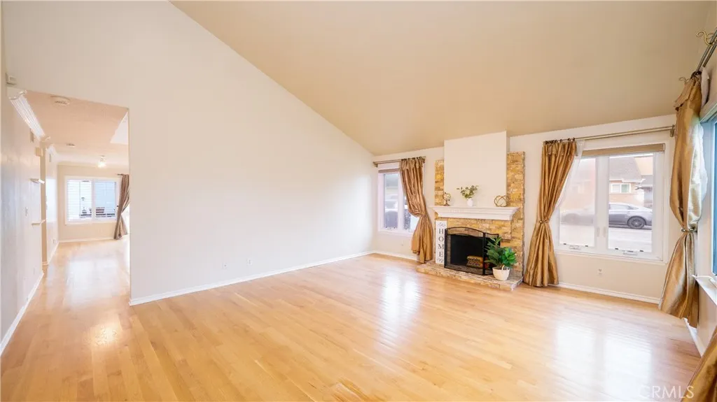 Hacienda Heights, California 91745, United States, 3 Bedrooms Bedrooms, ,2 BathroomsBathrooms,Residential,Pending,223992