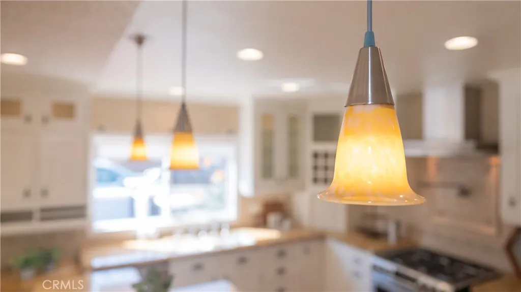 Hacienda Heights, California 91745, United States, 3 Bedrooms Bedrooms, ,2 BathroomsBathrooms,Residential,Pending,223992