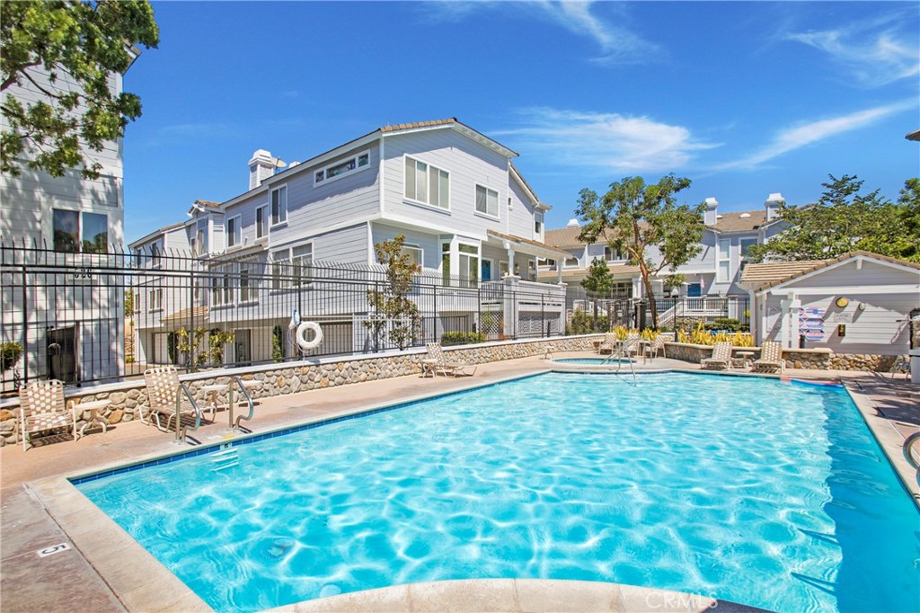 Huntington (HTRC) - Residential